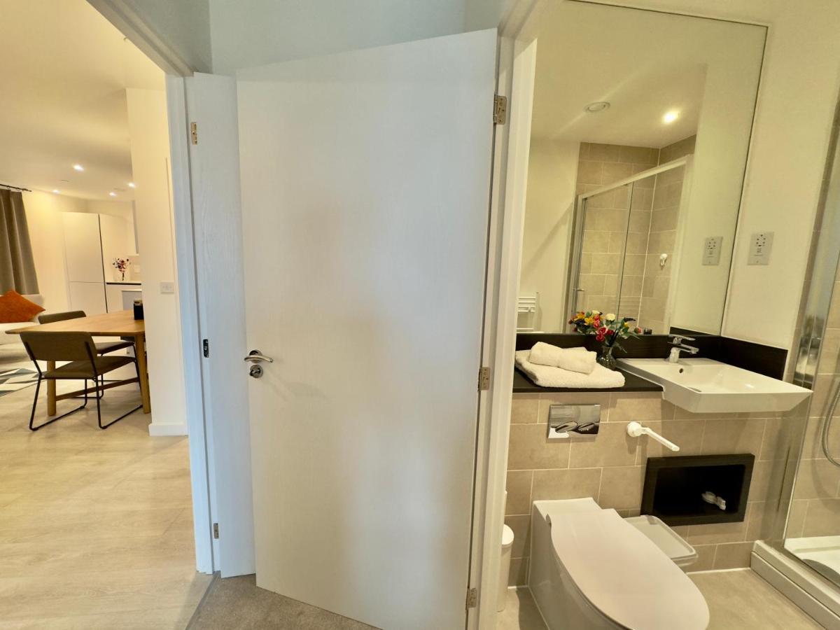 3Bedroom, 2Bathroom, Balcony,Luxury Flat Westfield London Exterior photo