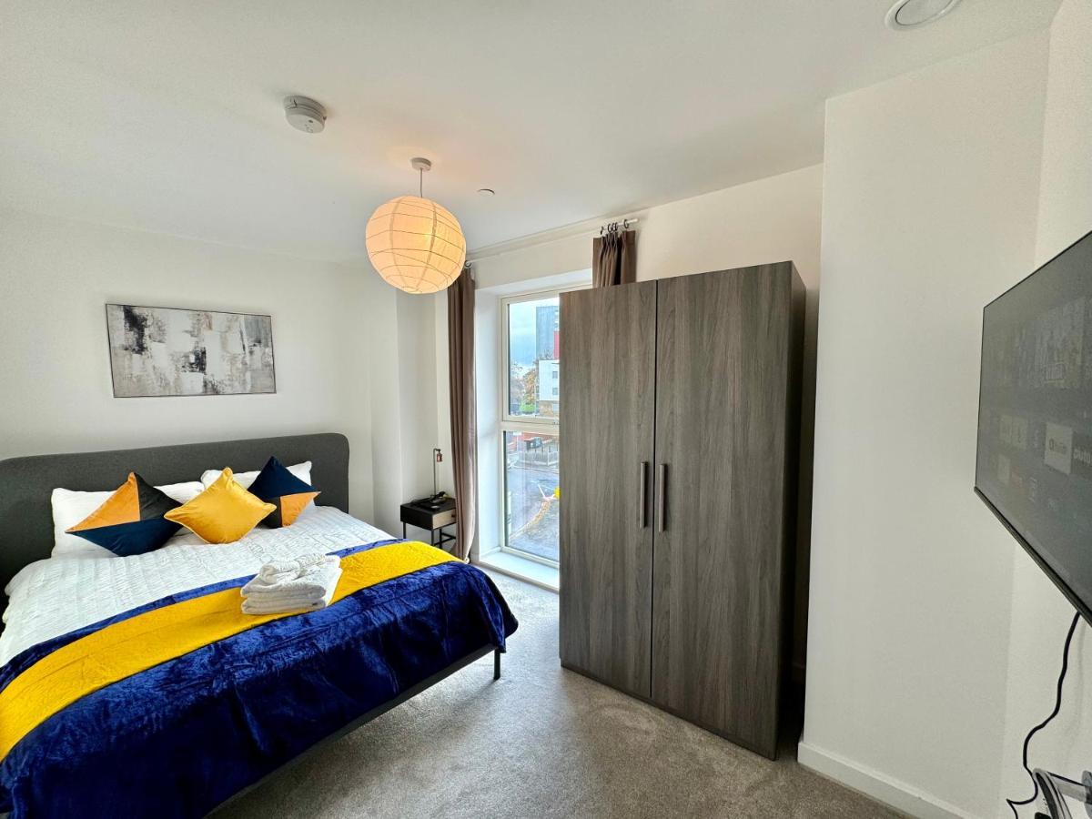 3Bedroom, 2Bathroom, Balcony,Luxury Flat Westfield London Exterior photo