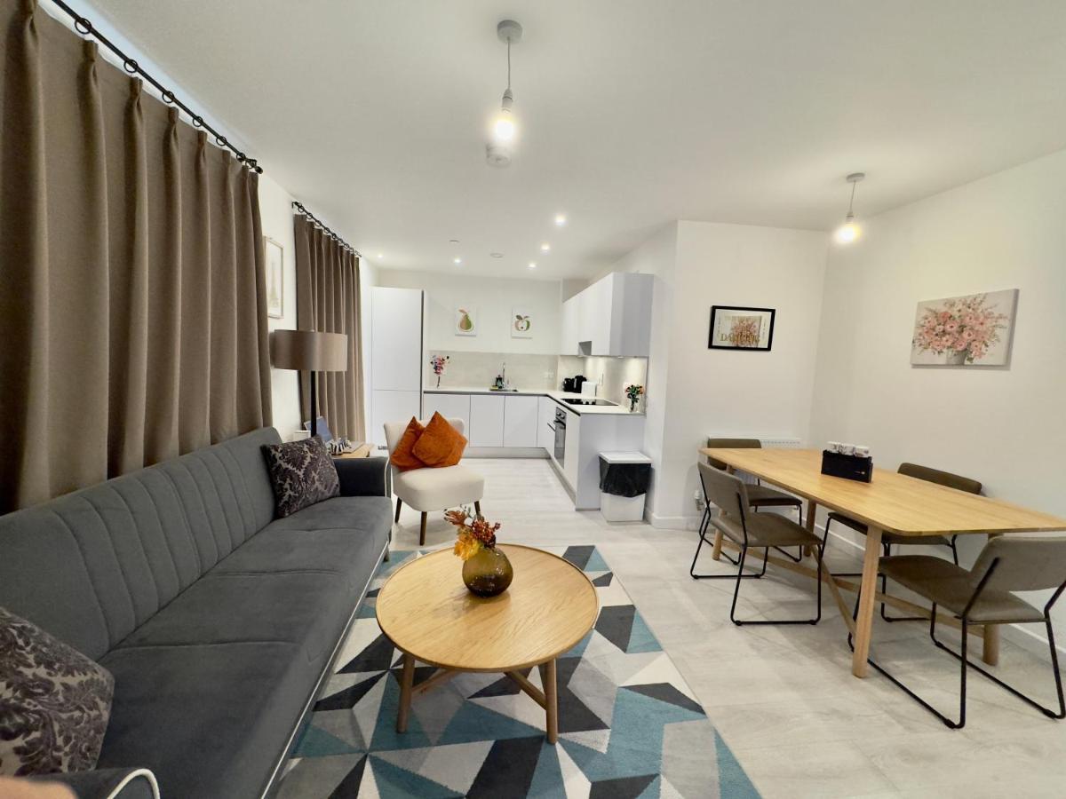 3Bedroom, 2Bathroom, Balcony,Luxury Flat Westfield London Exterior photo