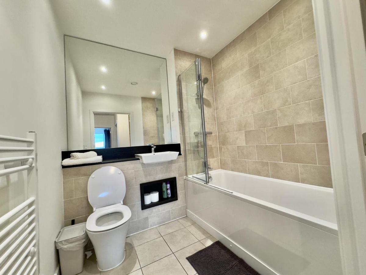 3Bedroom, 2Bathroom, Balcony,Luxury Flat Westfield London Exterior photo